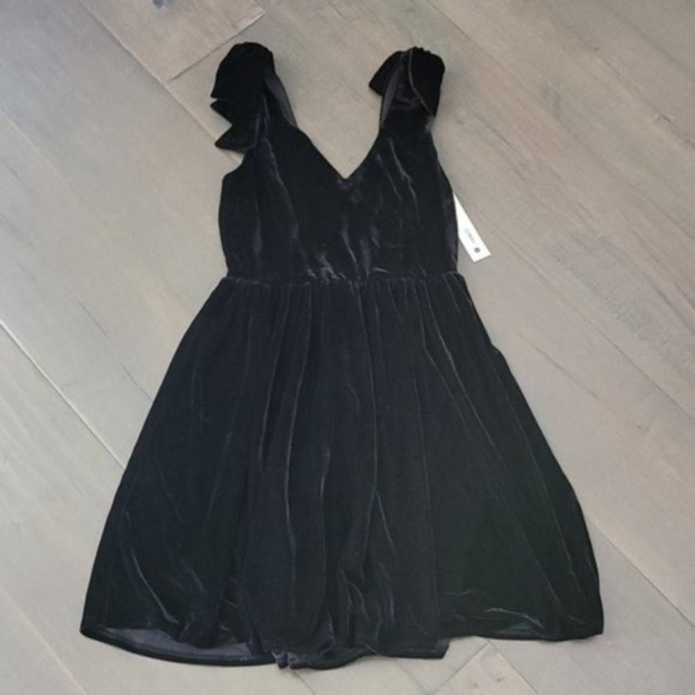 NWT Aqua Black Stretch Velvet Bow Shoulder Mini Dress Medium - Picture 3 of 4